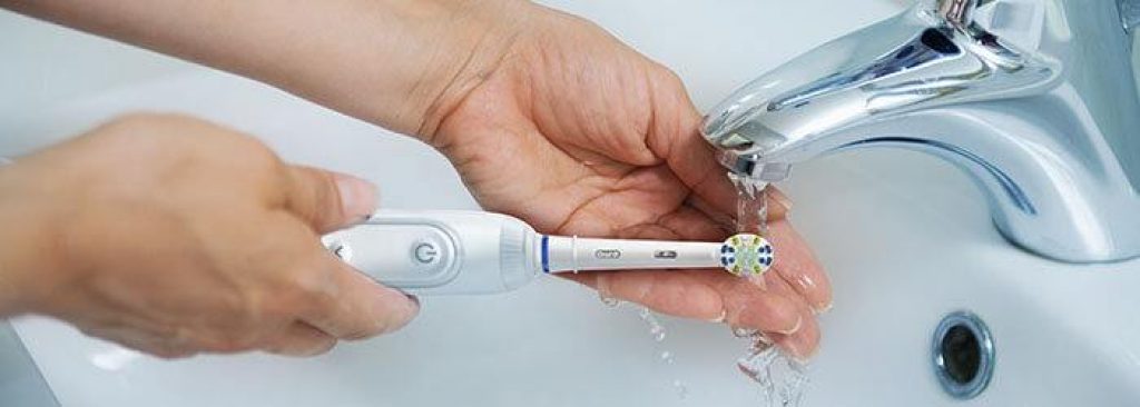 Clean Electric Toothbrush
