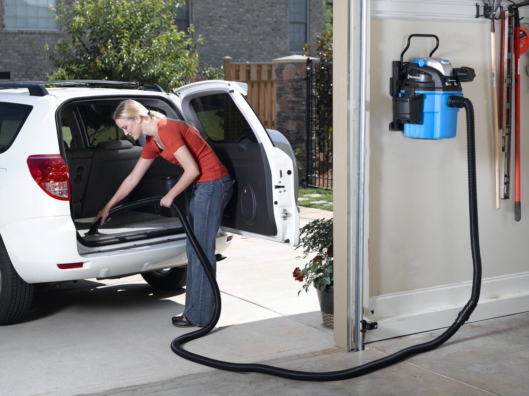 7 Best Wall Mounted Garage Vacuums (Fall 2023) Ultimate Guide