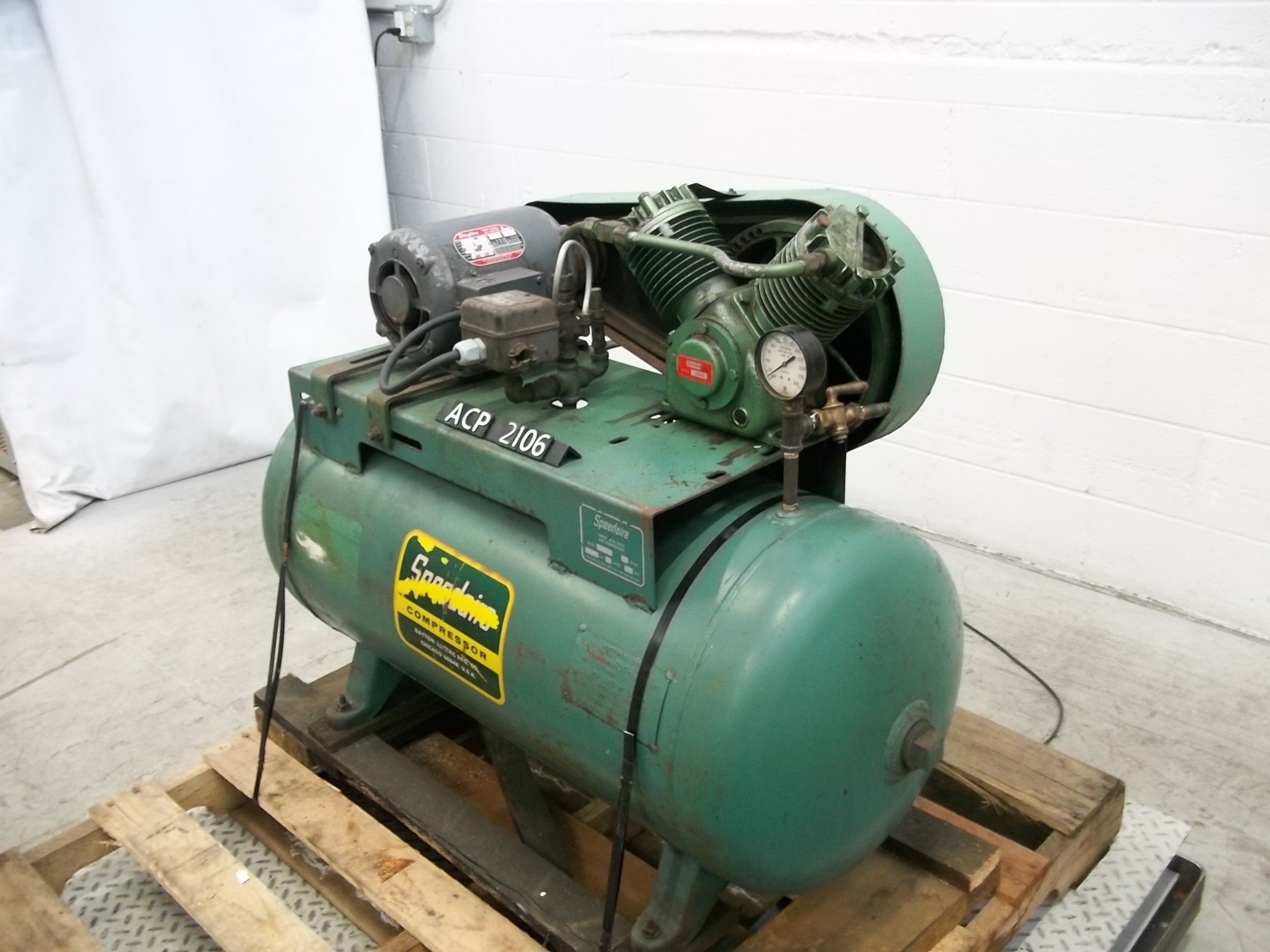 7 Best 60Gallon Air Compressors (Winter 2023) Reviews & Buying Guide