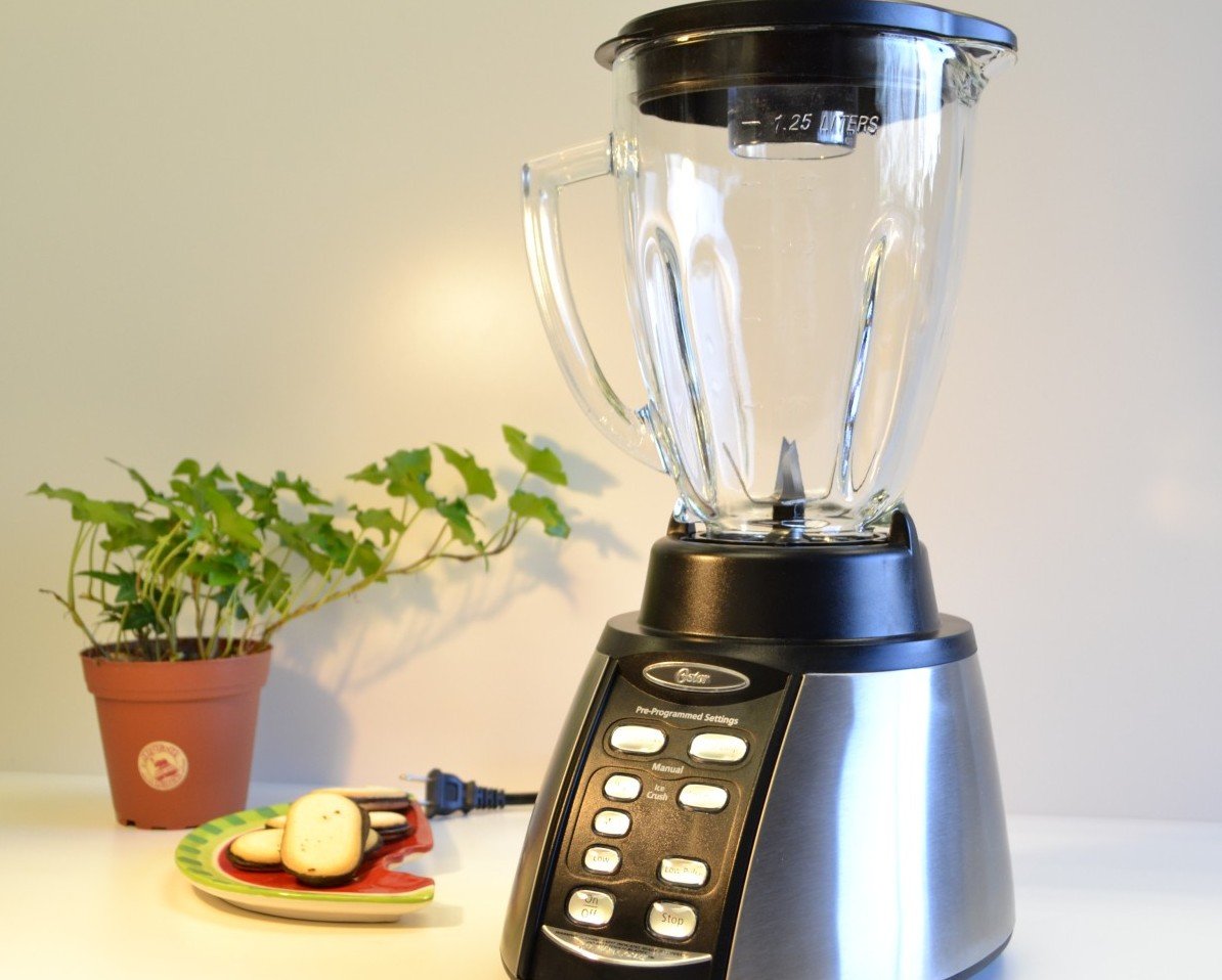 5 Best Blenders for Ice and Frozen Fruit (Winter 2024) Reviews & Guide