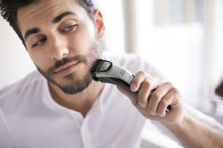 7 Best Electric Shavers for Sensitive Skin (Winter 2024) — Reviews & Guide