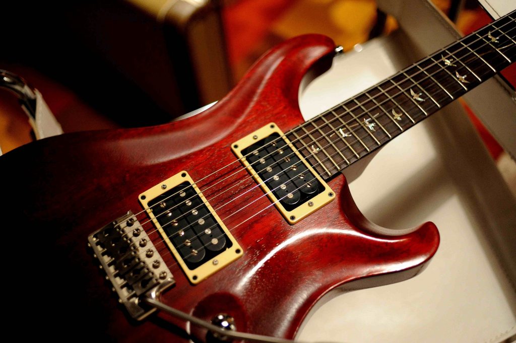 6 Luxurious PRS Guitars For Those Who Always Take The Best Of Music (2023)