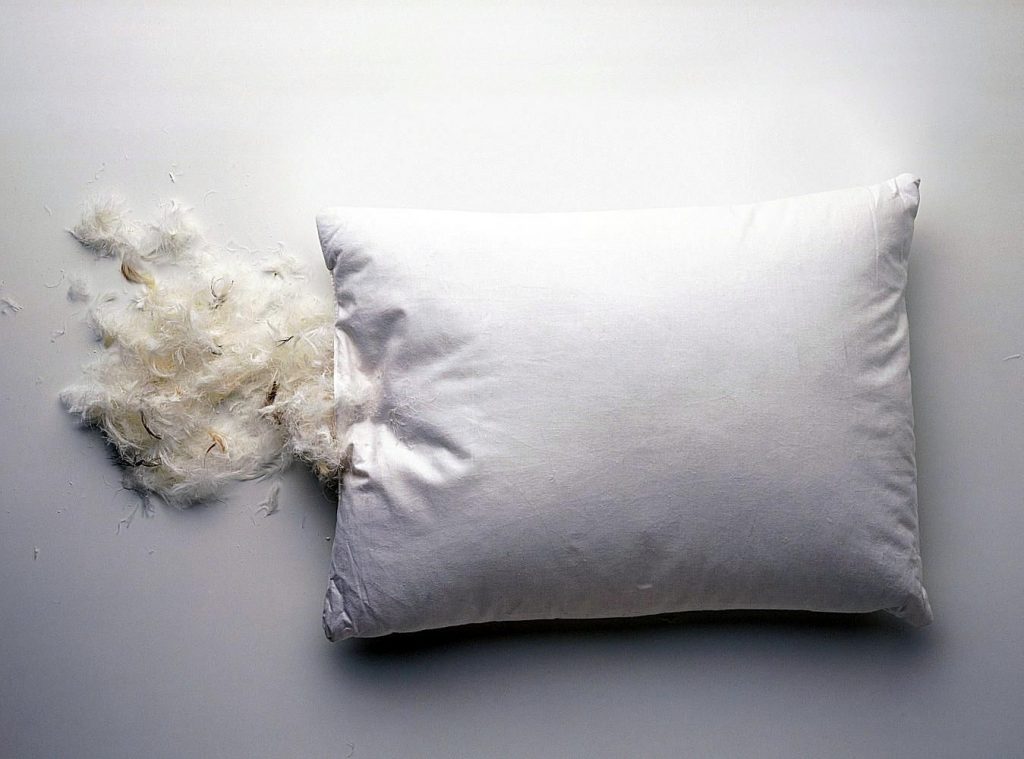 8 Most Comfortable Down Pillows – Cloud-like Softness and Impressive Support