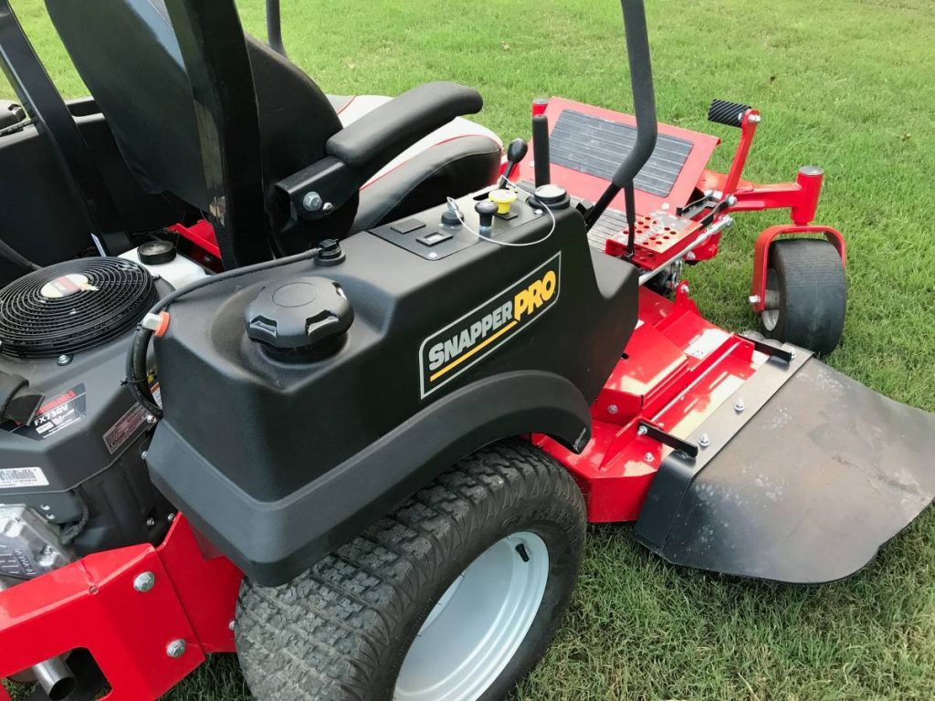 5 Spectacular Zero Turn Mowers with Which You Won't Miss an Inch!