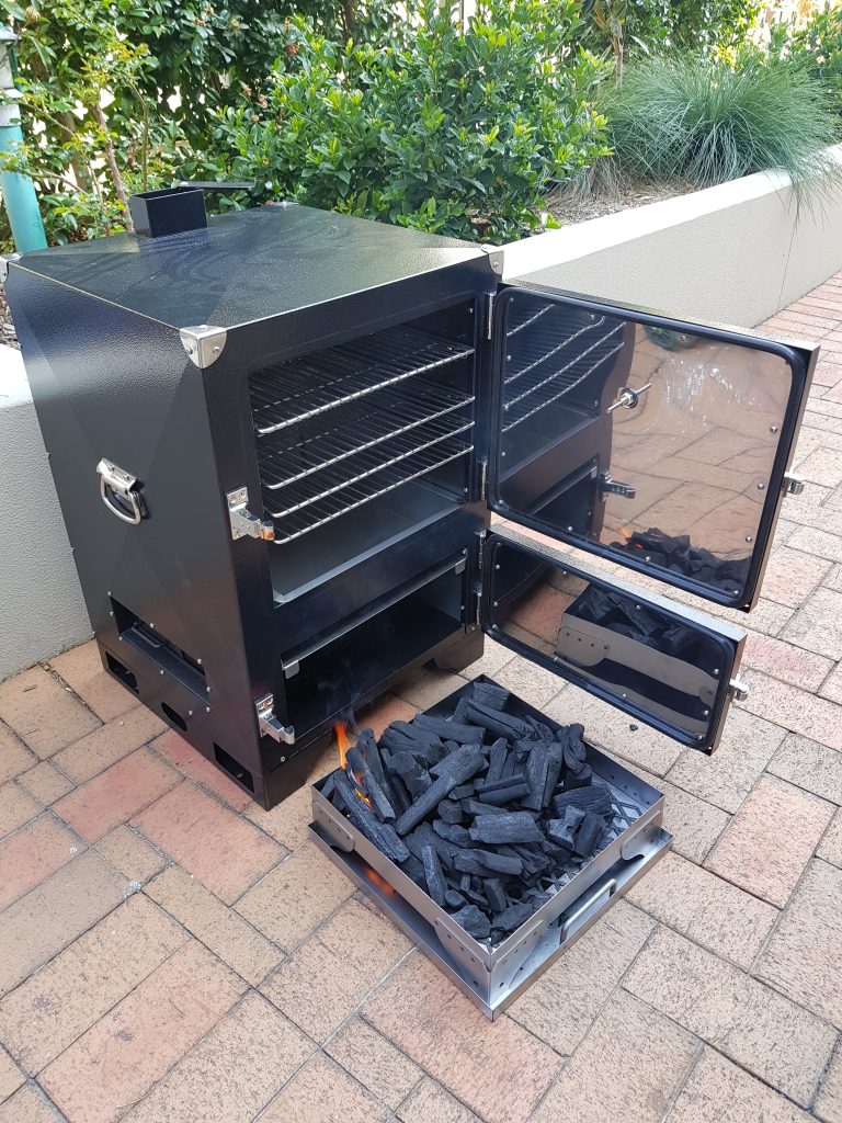 5 Best Commercial Smokers for a Pro-Level BBQ Taste! (UK, Winter 2023)