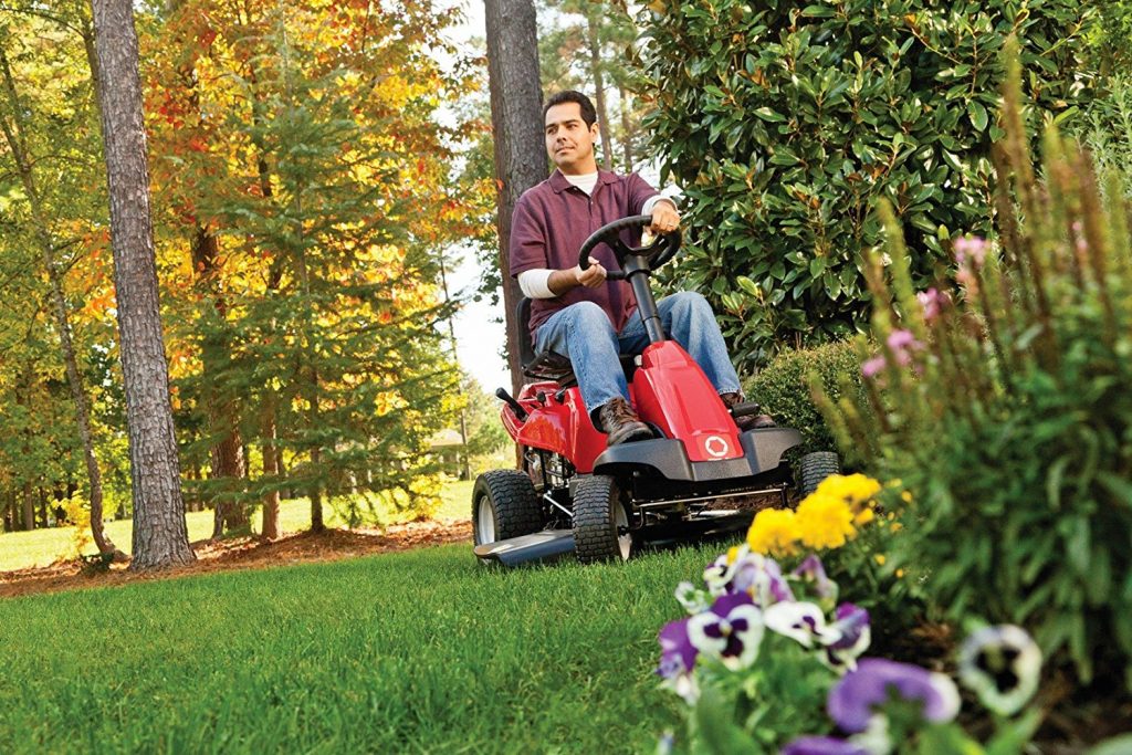 7 Best Riding Lawn Mowers to Keep Your Yard in a Top-Notch Condition
