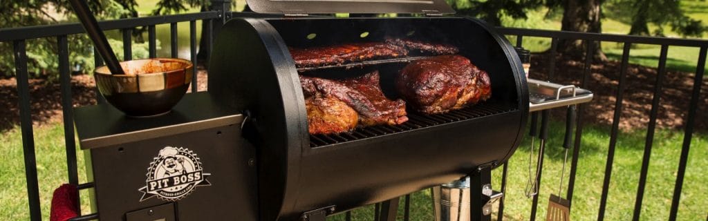Top 8 Smoker Grill Combos - Get The Best of Both Worlds for Your BBQs! (2023)