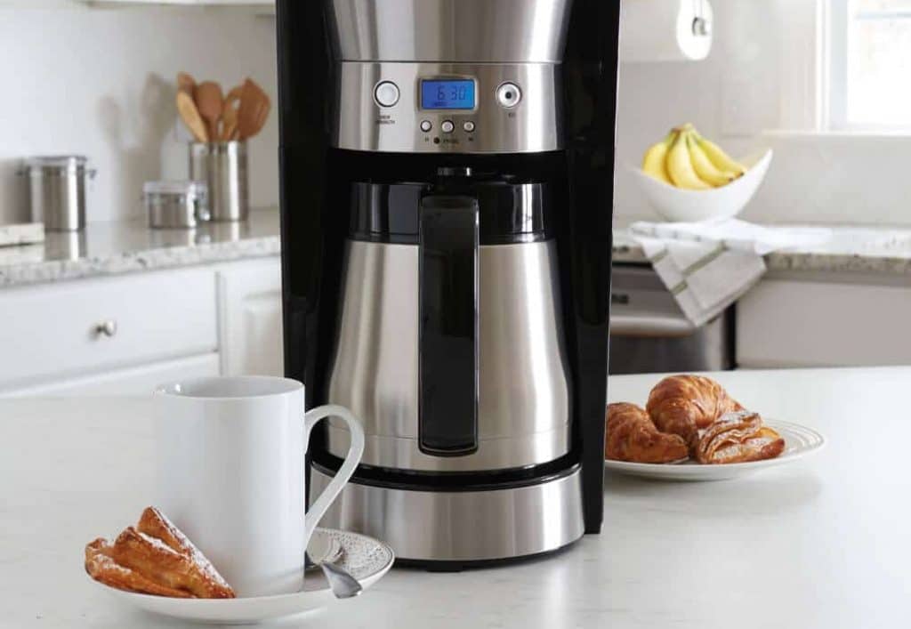7 Best Thermal Coffee Makers — Enjoy Your Hot Fresh Coffee All Morning Long! (Summer 2022)