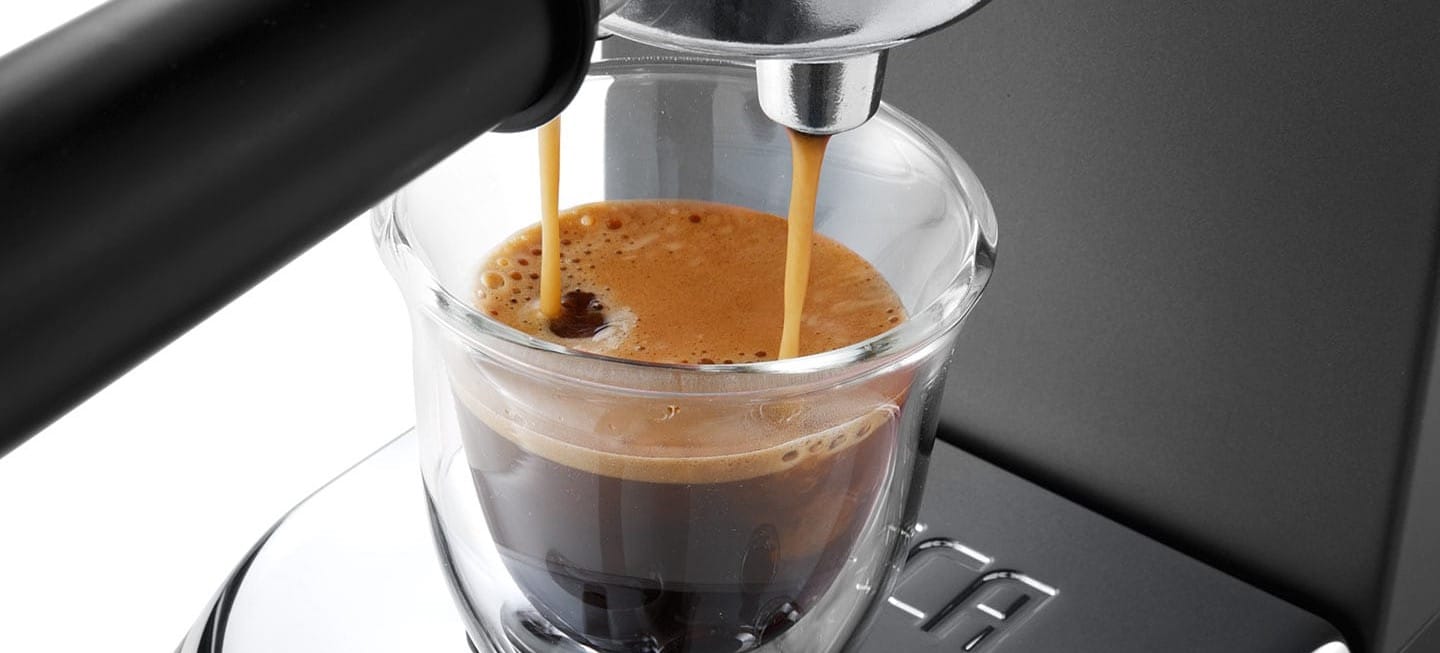 Рецепты кофеварки. Delonghi dedica EC 685 Black. Кофемолка под рожок. Кофемашина Xiaomi рожковая. Ec685.m
