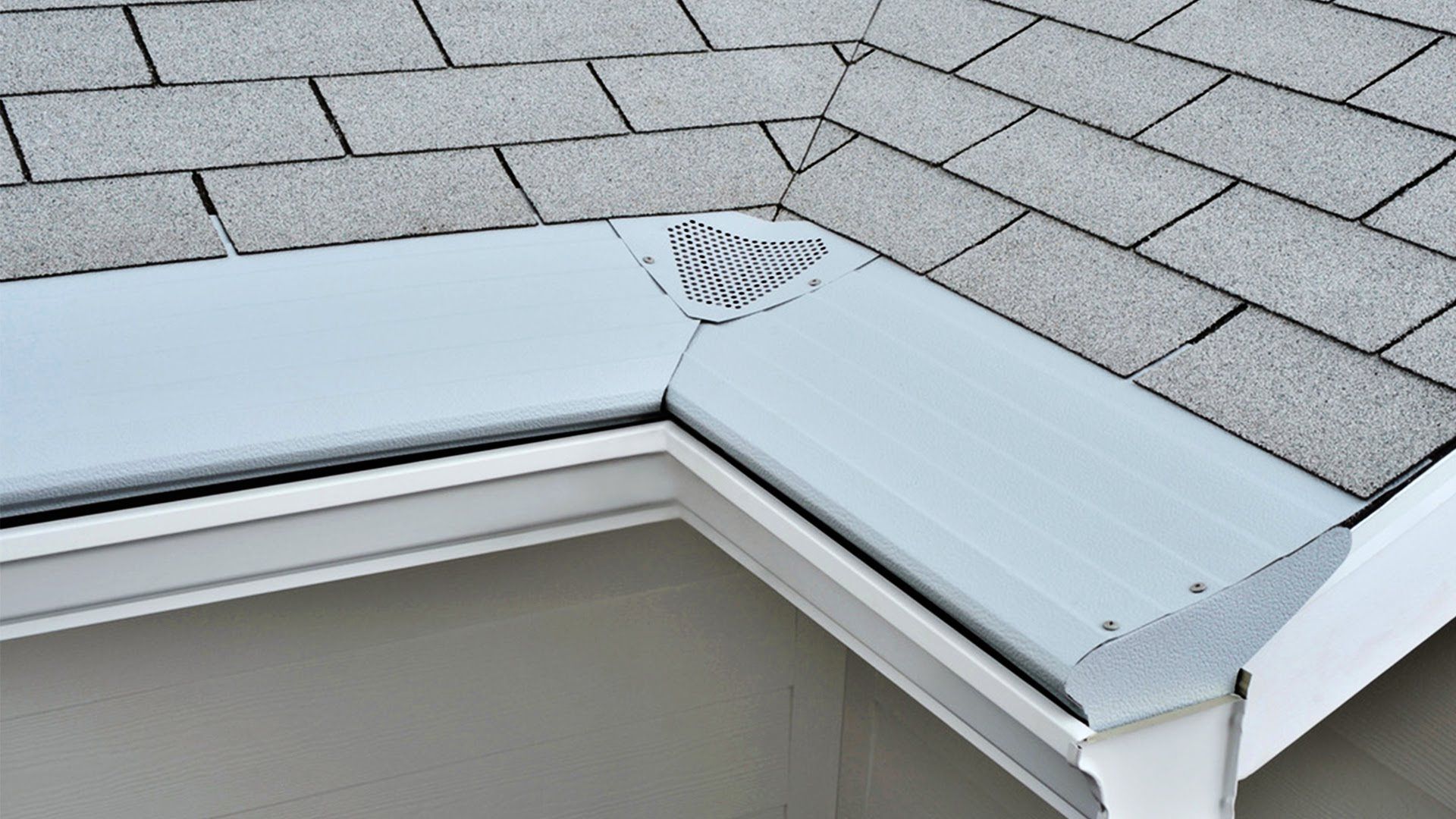 5 Best Gutter Guards for Pine Needles (Winter 2024) Reviews & Guide