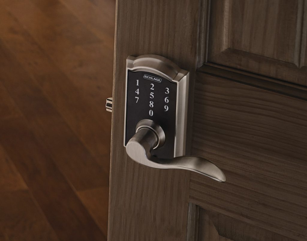 7 Best Smart Locks for Airbnb — More Convenience, Less Hassle! (UK, Winter 2023)