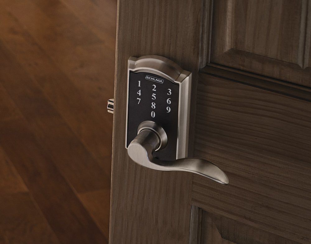 7 Best Smart Locks for Airbnb (Summer 2023) — Reviews & Buying Guide