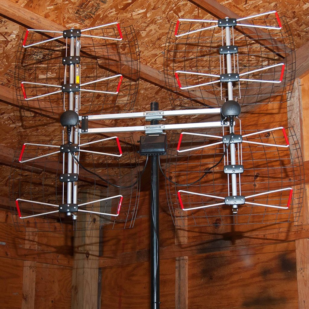 10 Best Antennas for Attic - Enjoy TV and Radio in High Quality (Winter 2023)