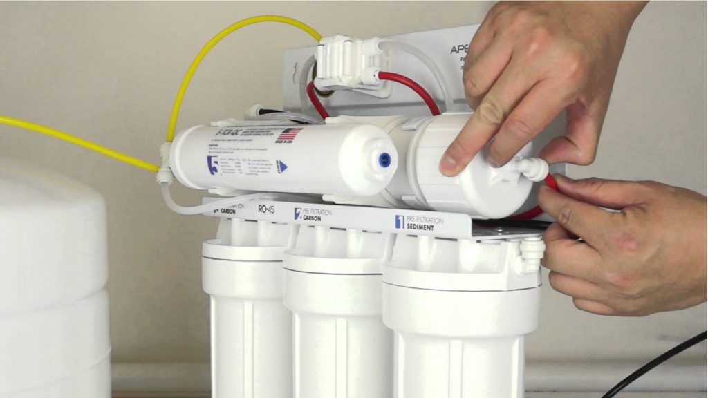 10 Efficient Inline Water Filters - Best Units for Your Sink, Kitchen Appliances or RV