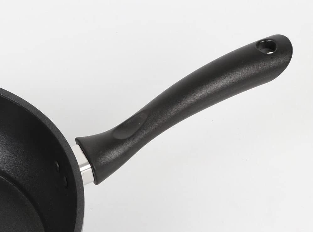 5 Best Stir Fry Pans — Get a Modern-Style Wok to Cook Like a Pro!