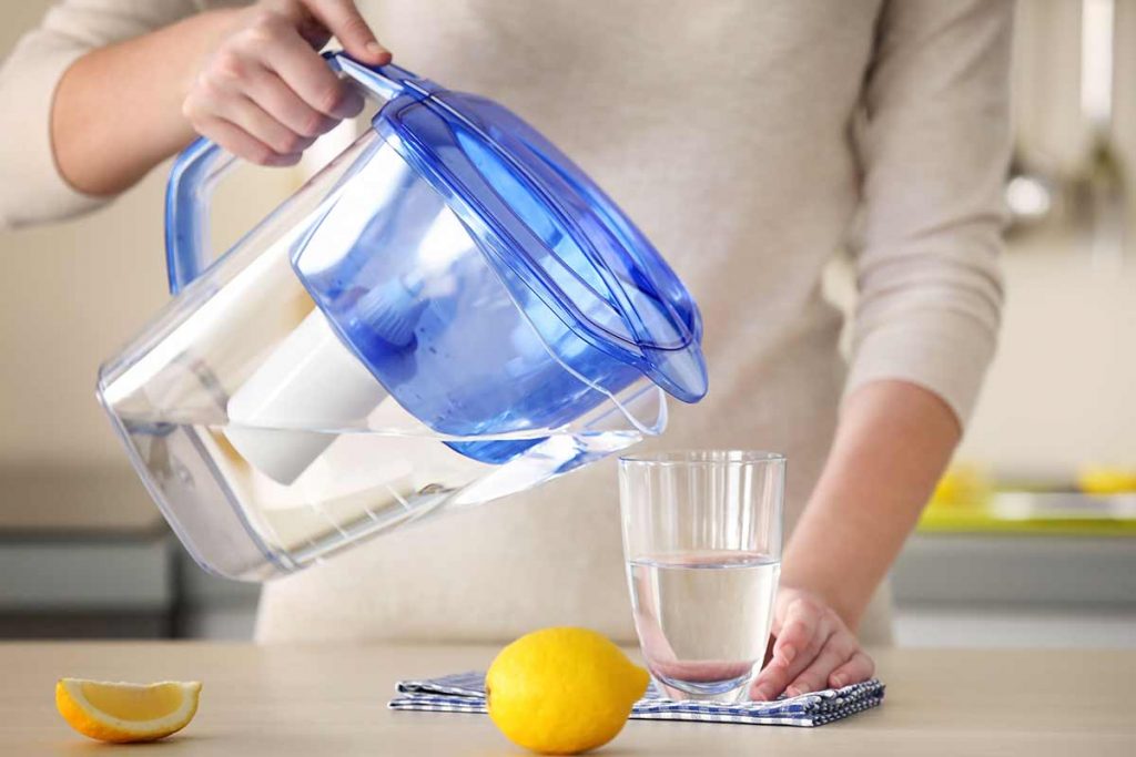 6 Best Alkaline Water Pitchers to Provide the Clearest Water for Your Household (Summer 2022)