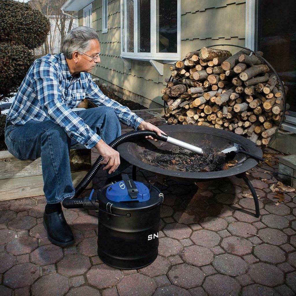 6 Awesome Ash Vacuums for Your Fireplace, Charcoal Grill, and So Much More