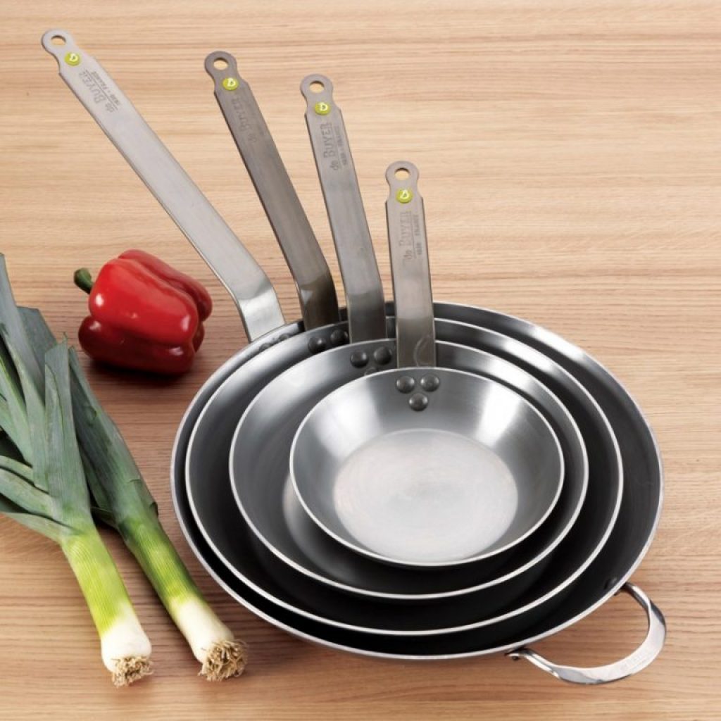 7 Best Carbon Steel Pans to Cook Like a Chief on Your Own Kitchen (Fall 2022)