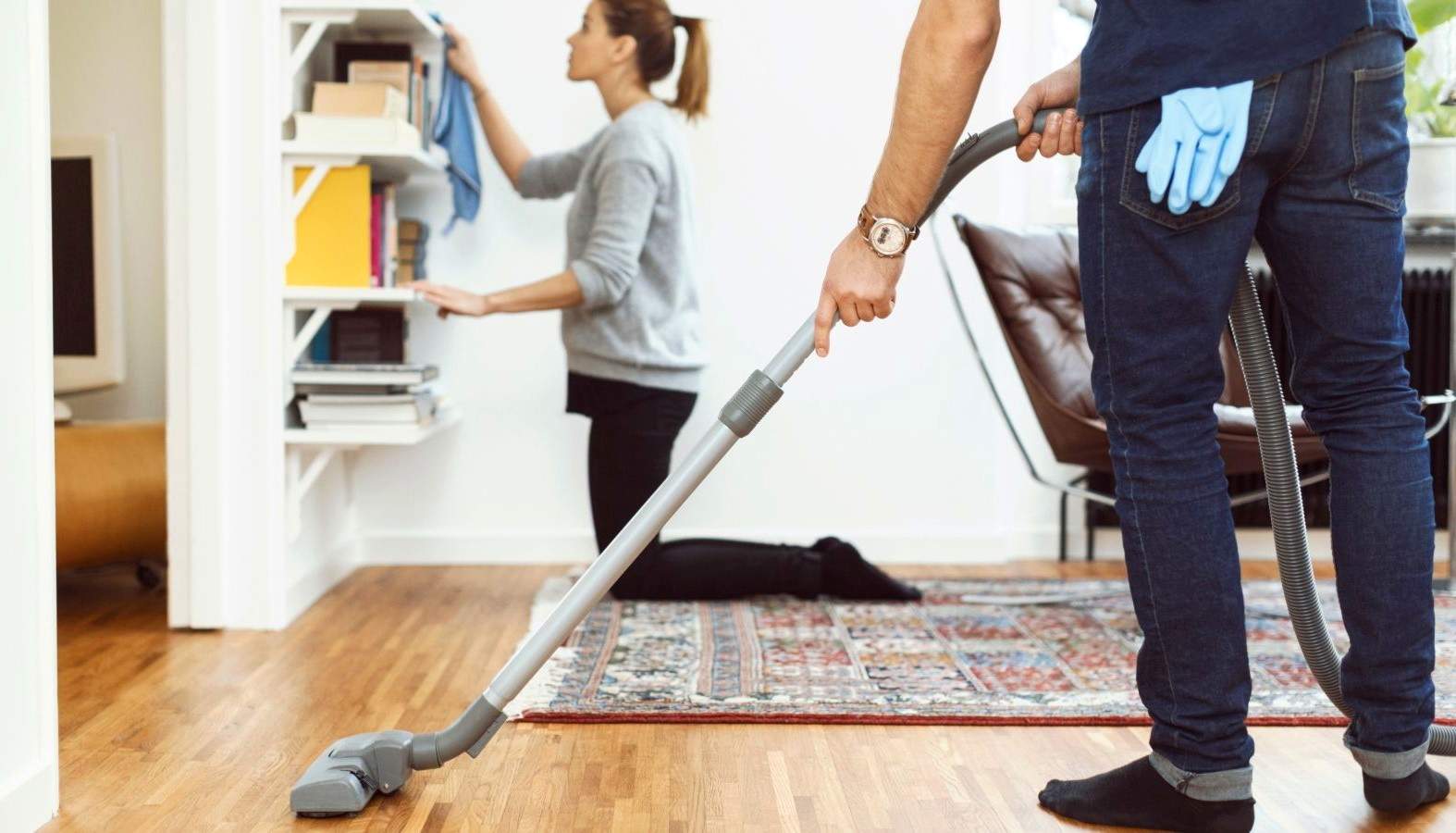 8 Best Vacuums for Vinyl Floors (Winter 2023) Reviews & Buying Guide