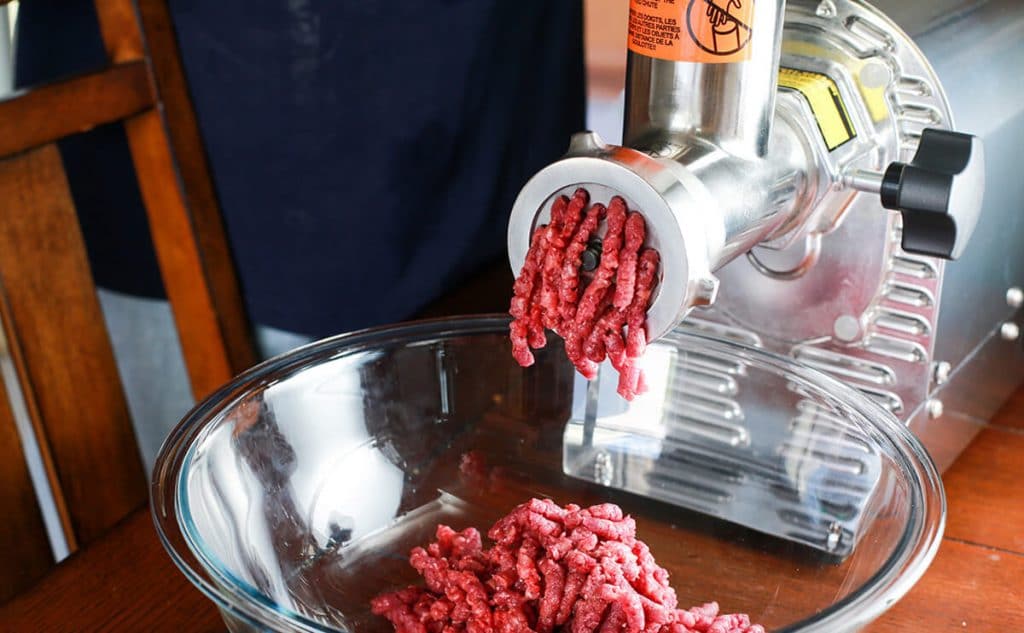 5 Best Meat Grinders for Hunters — Reviews and Buying Guide (Fall 2022)