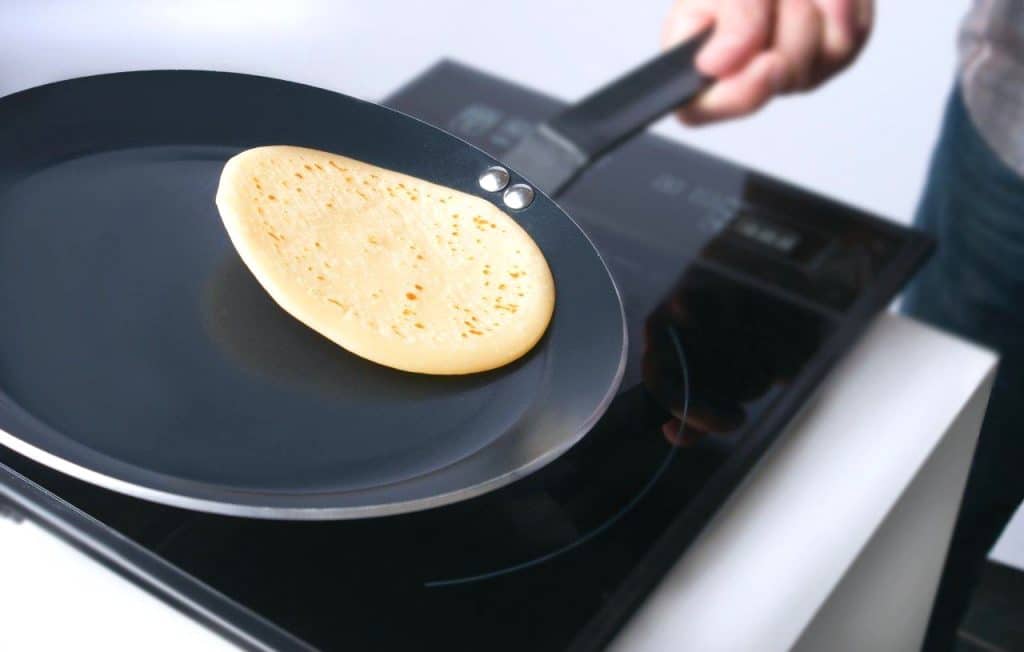 10 Best Pans for Pancakes to Make Fluffiest Pancakes Every Morning
