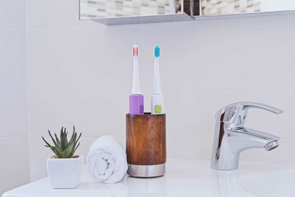 8 Best Battery Operated Toothbrushes (Fall 2023) Reviews