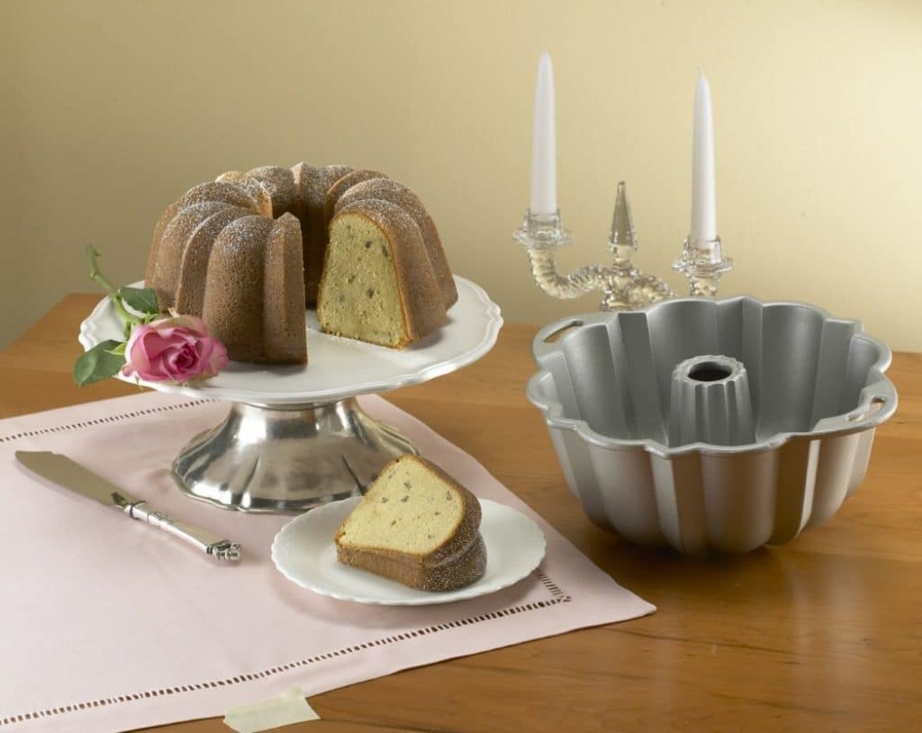 8 Best Bundt Pans of All Shapes to Impress Your Guests and Family