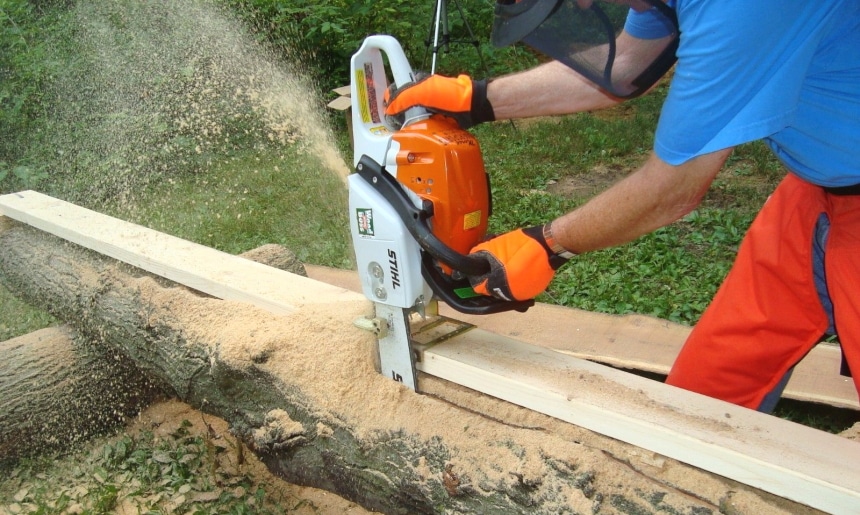 9 Best Chainsaw Mills – Reviews and Buying Guide (UK, Winter 2023)