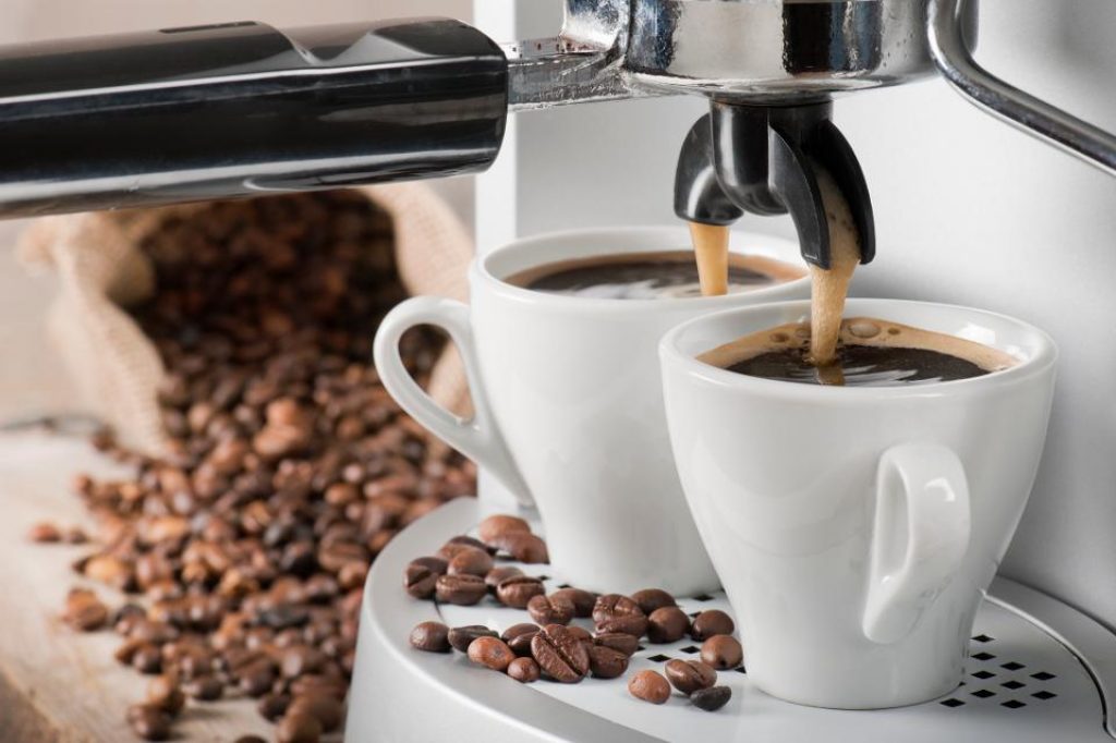 5 Best Espresso Machines Under 100 Dollars Fit for All Homes (Winter 2023)