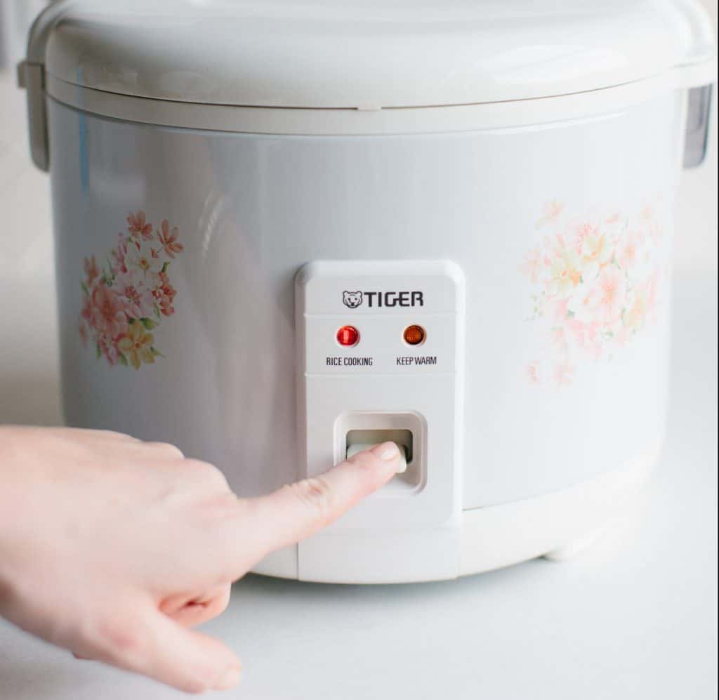 6 Best Sushi Rice Cookers for Perfect Sticky Rice (Winter 2023)