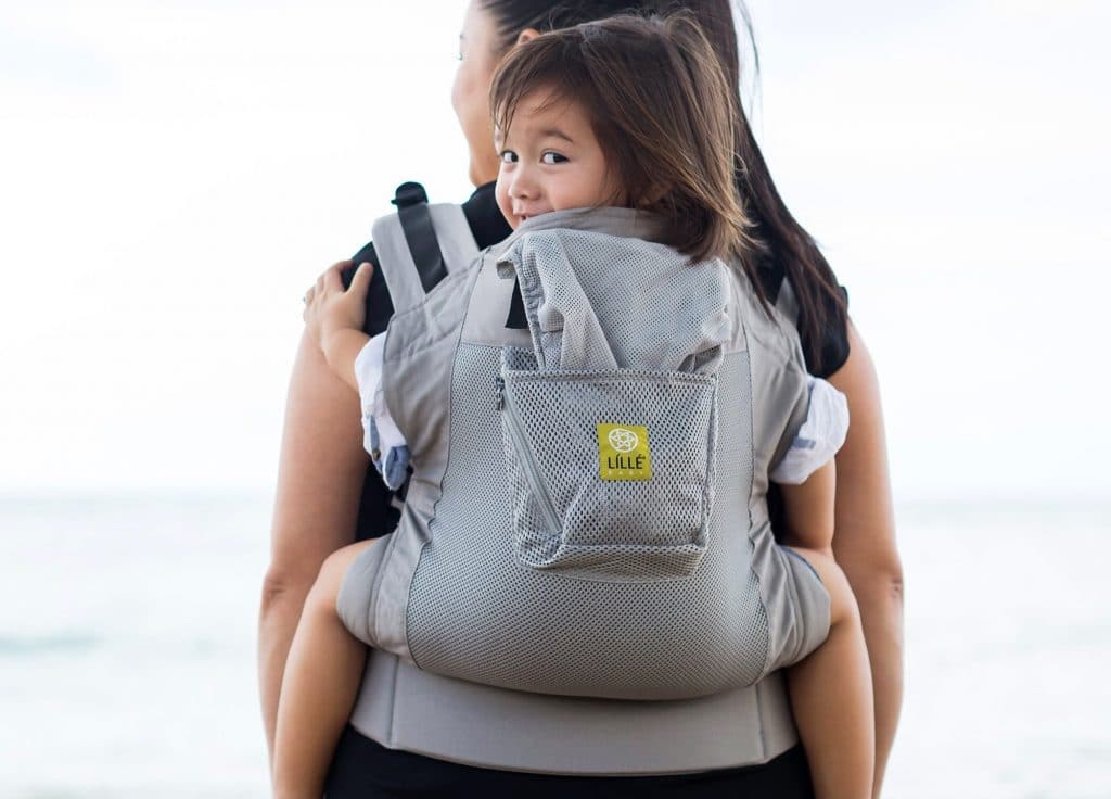 6 Best Toddler Carriers For Child's Safety And Parents' Comfort