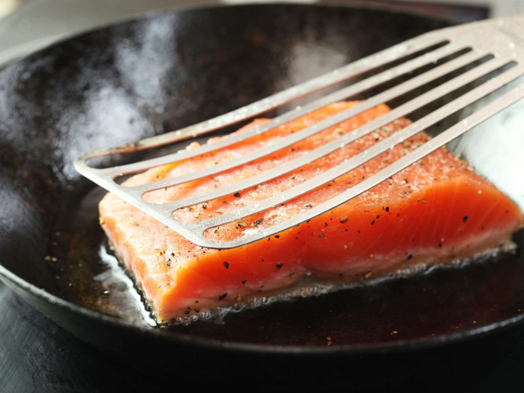 5 Marvelous Frying Pans to Make Cooking a Breeze