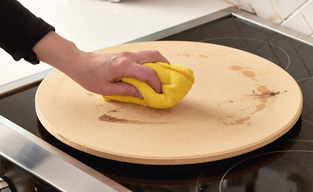 8 Best Pizza Stones for Perfectly Cooked Dough