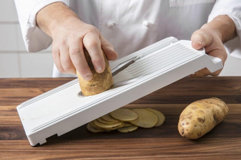 8 Best Potato Slicers - Save Your Time (2023)