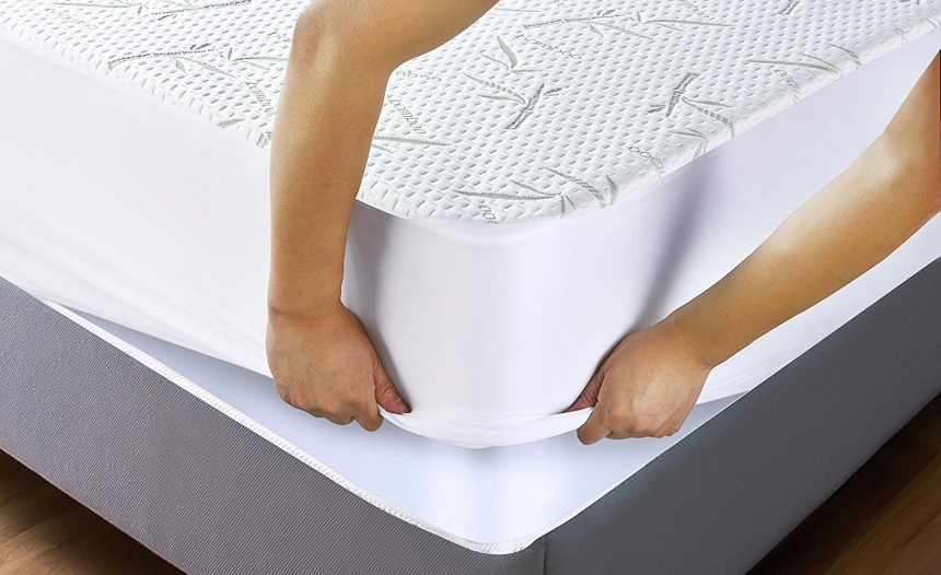 10 Best Waterproof Mattress Protectors – Sleep Tight Without Worries! (Fall 2022)