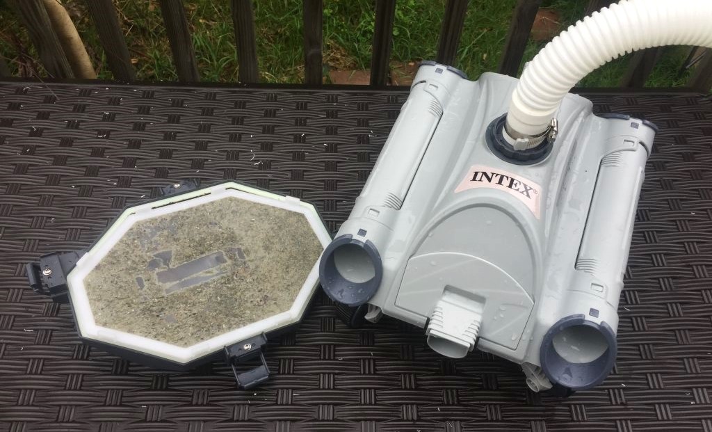 7 Best Suction Pool Cleaners (Winter 2024) Reviews & Buying Guide