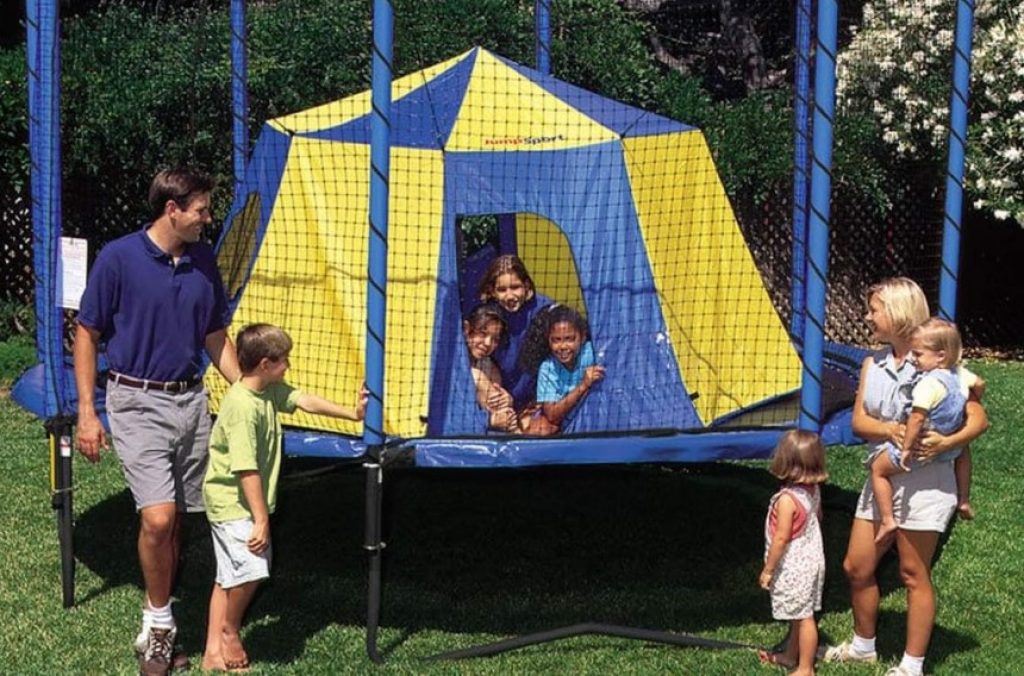 5 Best Trampoline Tents — Transform Your Trampoline into a Kids' Summer House! (Winter 2023)