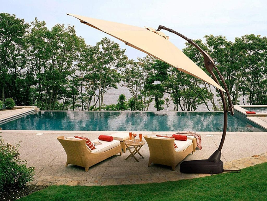 6 Best Pool Umbrellas — Enjoy the Sunny Days in Safety and Comfort!