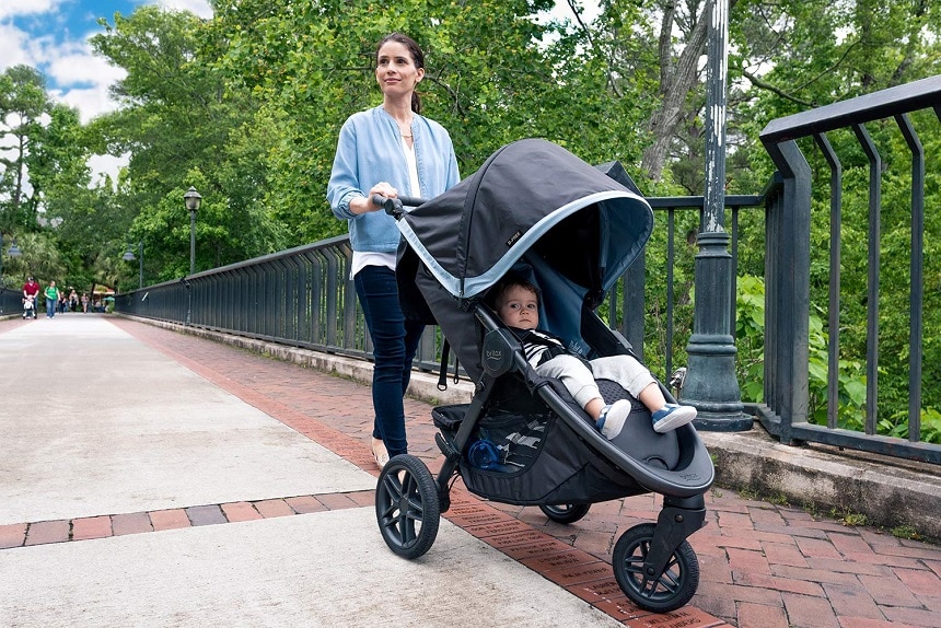 12 Best Jogging Strollers to Spend Healthy Time with Your Little Ones (2023)