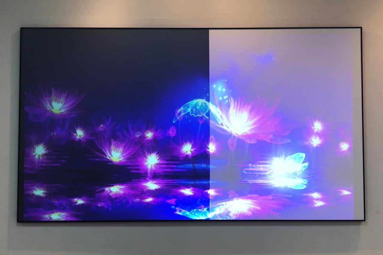 Black Projector Screen vs White Compare and Decide! [Upd. 2021]