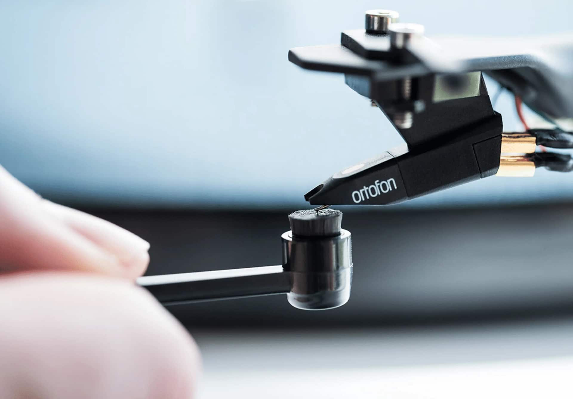 How to Clean Turntable Needle Steps & Tips