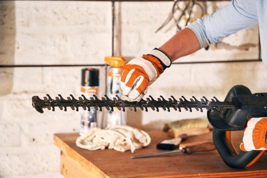 How to Sharpen Hedge Trimmer Blades