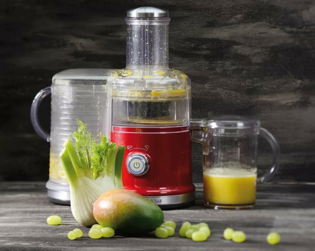 5 Best Juicers under 200 (Winter 2024) — Reviews & Buying Guide