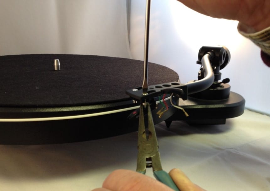 How to Replace a Needle on a Record Player - 5 Simple Steps