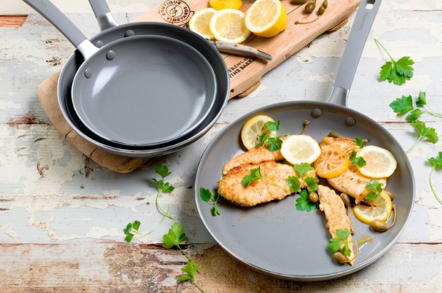 7 Best Non-Stick Pans Without Teflon for Health-Conscious People (Winter 2023)
