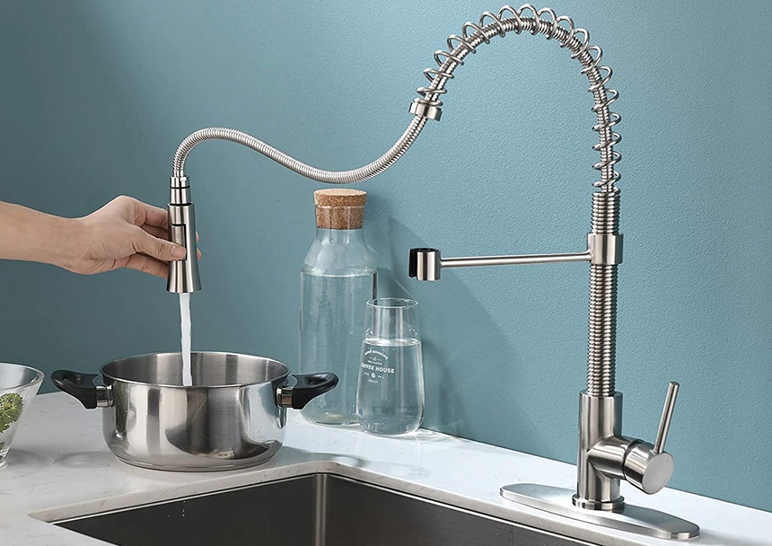 10 Best Kitchen Faucets Available to Buy under $100 – Excellent Quality for the Price (Fall 2022)