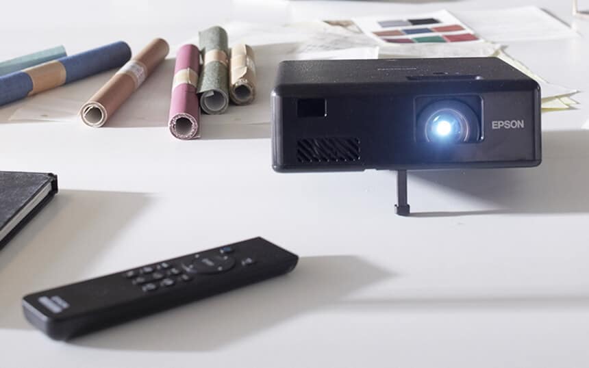3LCD vs DLP Projectors: How Do These Technologies Work?