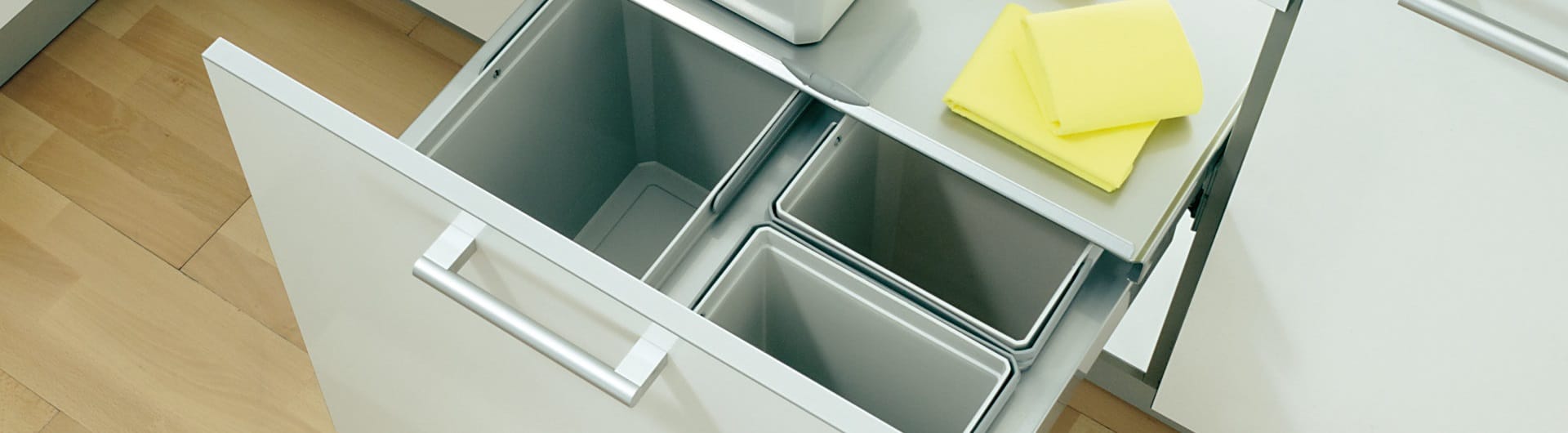 15 Best Under Sink Trash Cans Expert Reviews [Upd. Spring 2024]